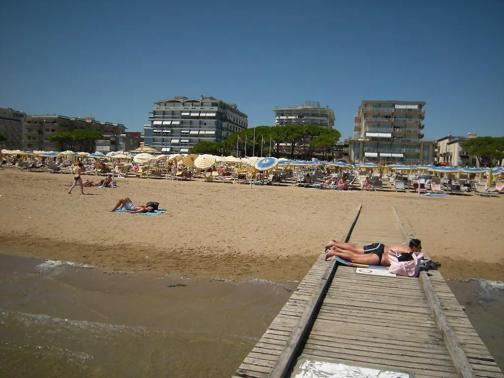 Hotel Ambasciatori Palace Lido di Jesolo 4*,  Italy